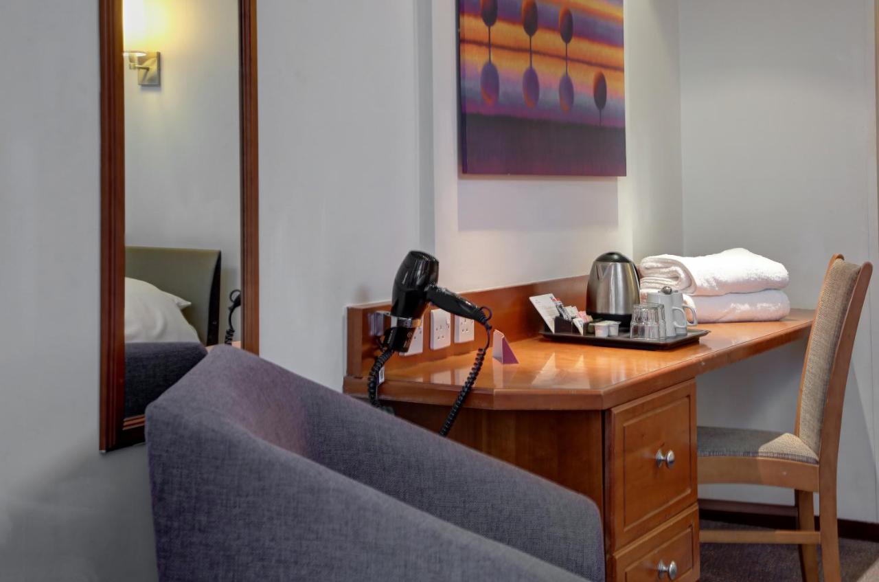 Plaza Chorley; Sure Hotel Collection By Best Western 촐리 외부 사진