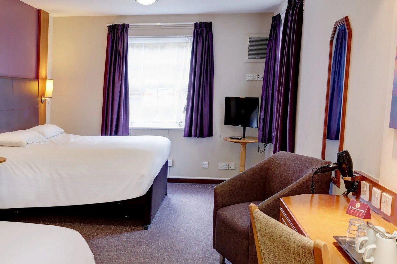 Plaza Chorley; Sure Hotel Collection By Best Western 촐리 외부 사진