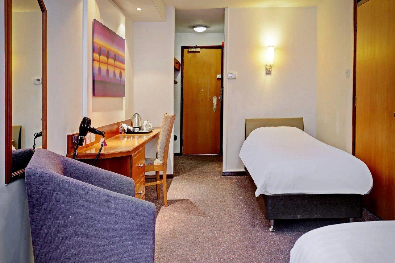 Plaza Chorley; Sure Hotel Collection By Best Western 촐리 외부 사진