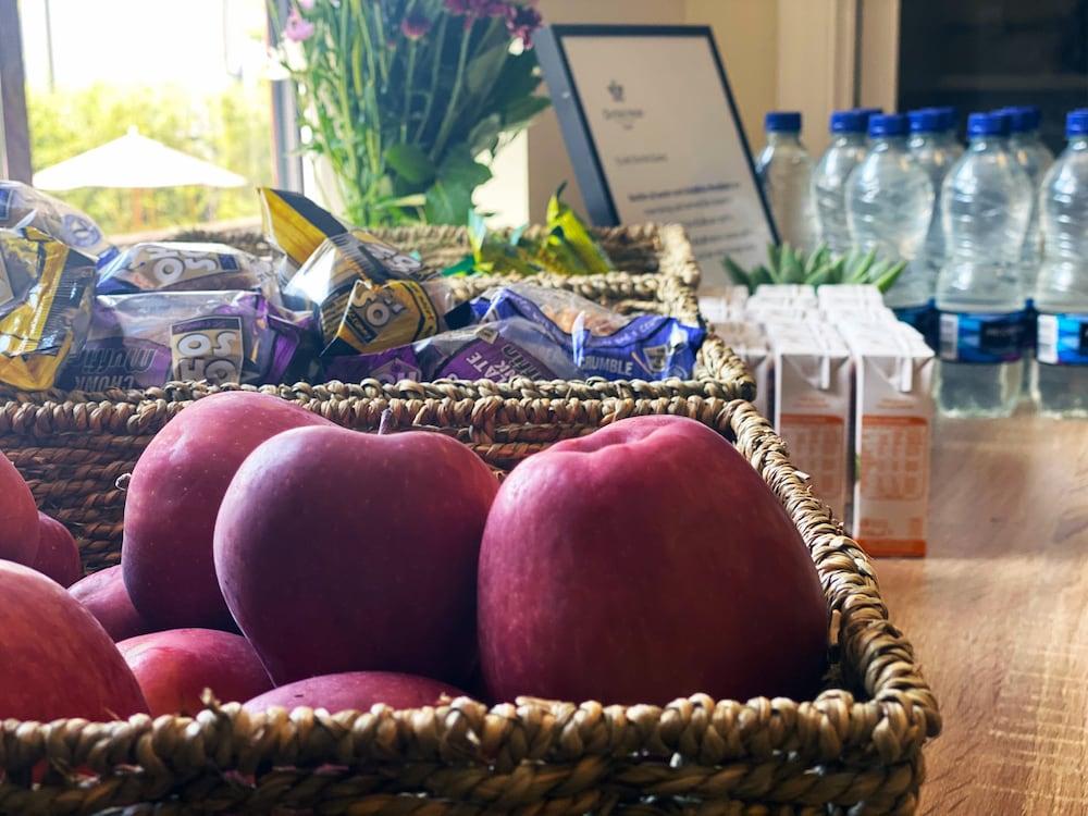 Plaza Chorley; Sure Hotel Collection By Best Western 촐리 외부 사진