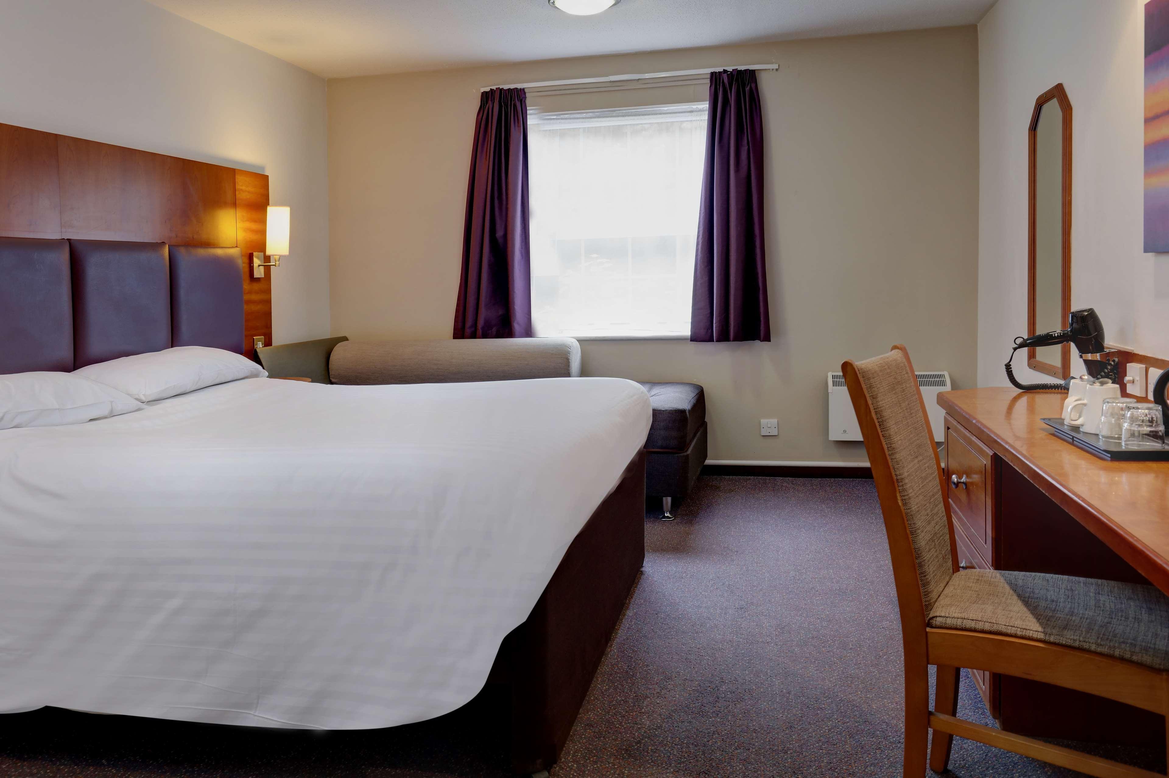 Plaza Chorley; Sure Hotel Collection By Best Western 촐리 외부 사진