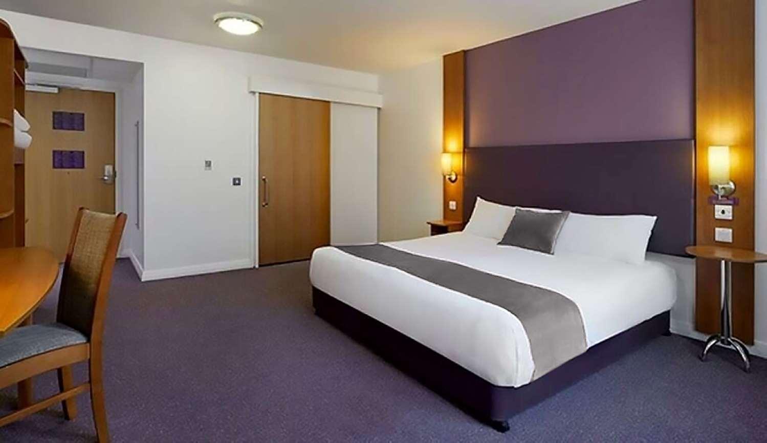Plaza Chorley; Sure Hotel Collection By Best Western 촐리 외부 사진