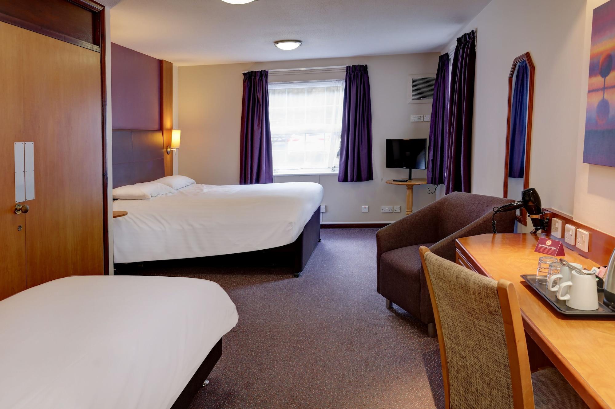 Plaza Chorley; Sure Hotel Collection By Best Western 촐리 외부 사진